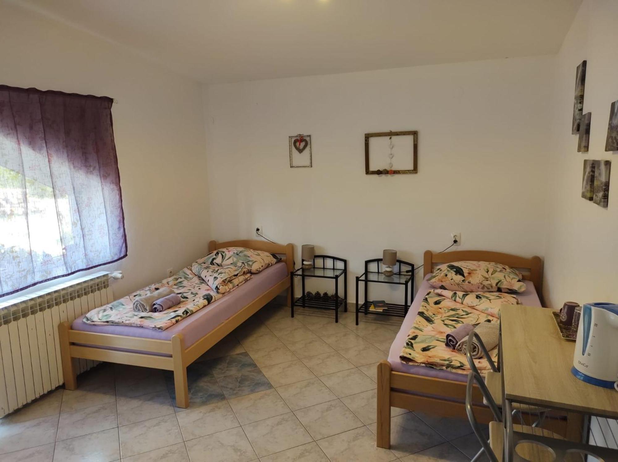 Apartment Ada Bed & Breakfast Gracac  Номер фото