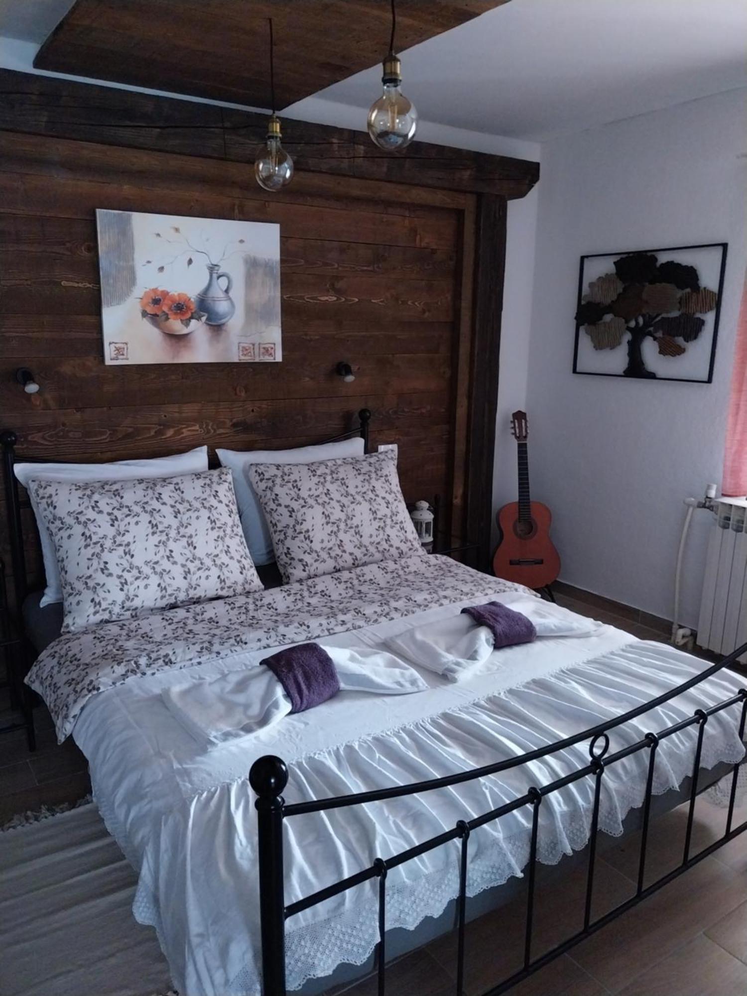 Apartment Ada Bed & Breakfast Gracac  Номер фото