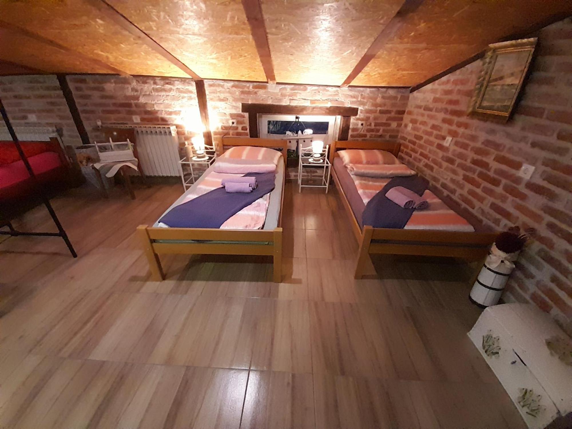 Apartment Ada Bed & Breakfast Gracac  Номер фото